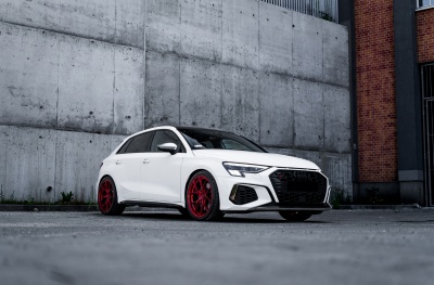 Audi Gloss Candy Apple Red