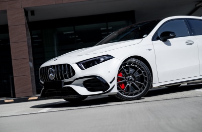 Mercedes-Benz pics