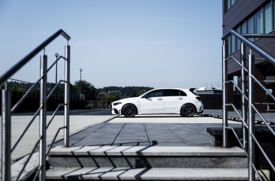 Mercedes-Benz japan racing rim details