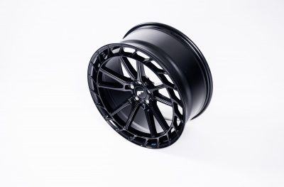 JR45 Glossy Black