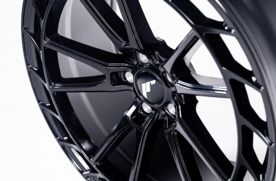 JR45 Glossy Black