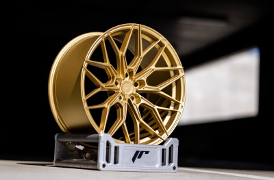 JR46 Matt Gold