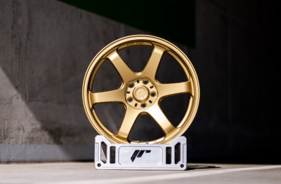 SL03 Matt Gold