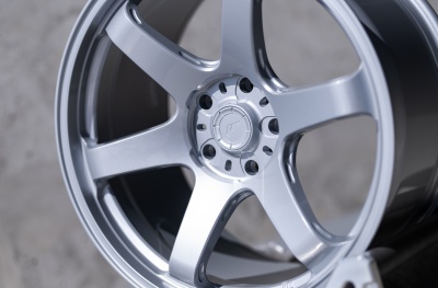 SL03 Gloss Silver