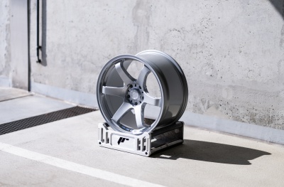 SL03 Gloss Silver