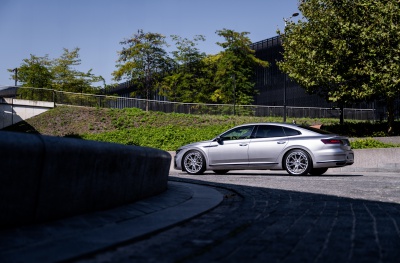 Volkswagen japan racing wheels details