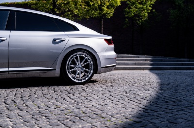 Volkswagen japan racing rim details