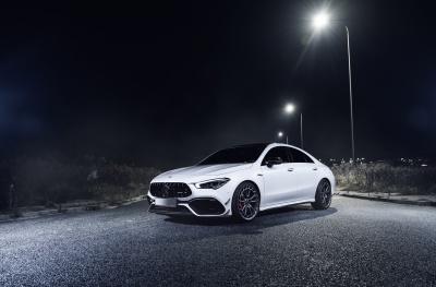 Mercedes-Benz pics