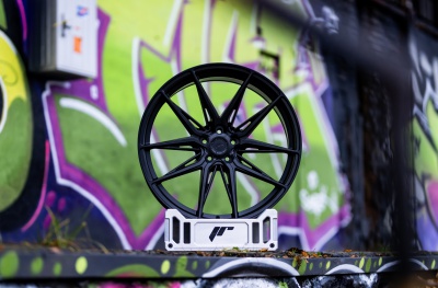 JR44 Matt Black