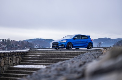 Ford japan racing rim details