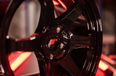JR3 Glossy Black