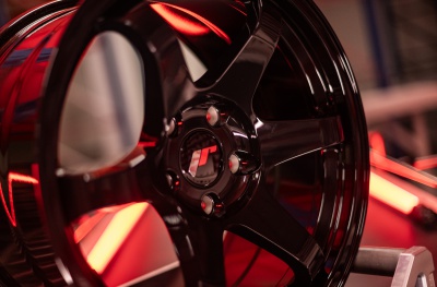 JR3 Glossy Black