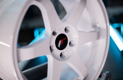 JR3 White