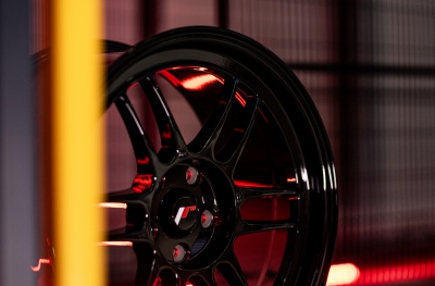 JR7 Glossy Black
