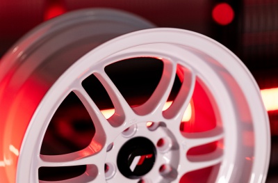 JR7 White