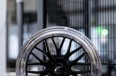 JR23 Gloss Black Machined Lip