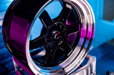 JR12 Glossy Black