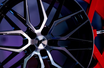 JR28 Gloss Black Machined Face