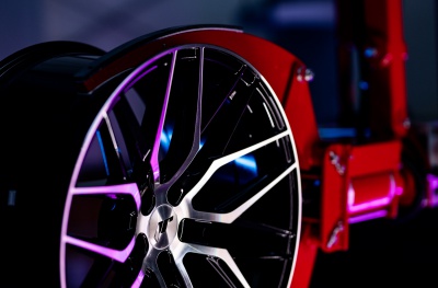 JR28 Gloss Black Machined Face
