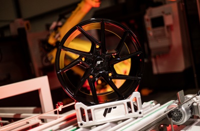 JR33 Glossy Black