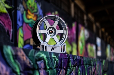 JR12 Hyper Silver