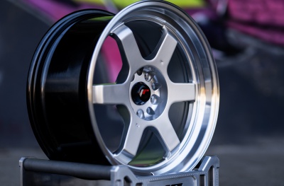 JR12 japan racing wheels details