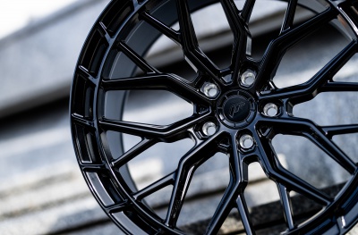 JR48 Glossy Black