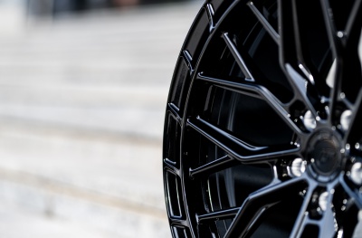 JR48 Glossy Black