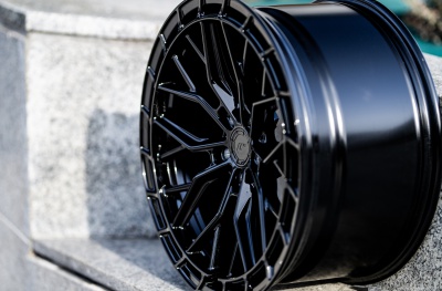 JR48 Glossy Black