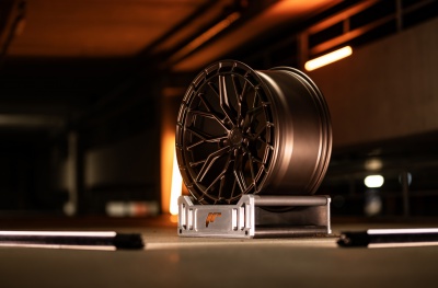 JR48 Matt Bronze