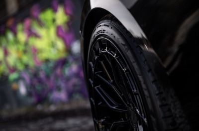 Ford Glossy Black