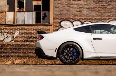 Ford Glossy Black