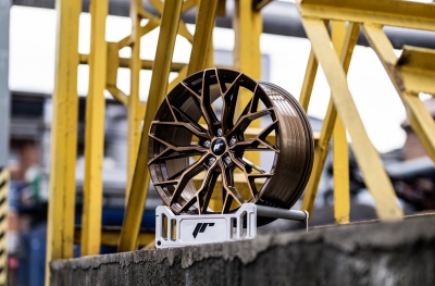 JR49 Platinum Bronze