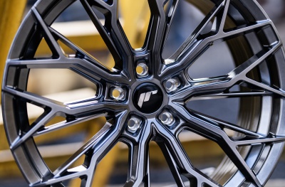 JR49 Hyper Black
