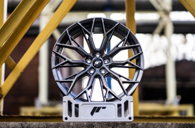JR49 Hyper Black