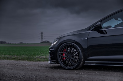 Volkswagen Golf / R / GTI