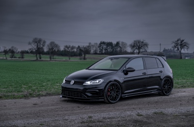 Volkswagen japan racing wheels details