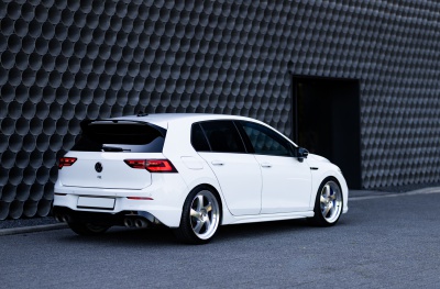 Volkswagen Golf / R / GTI