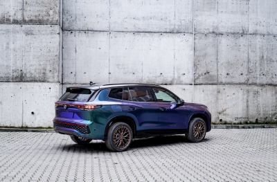 Volkswagen japan racing rim details