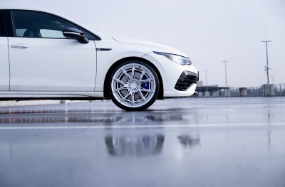Volkswagen Golf / R / GTI