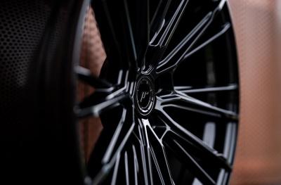 JR52 Glossy Black