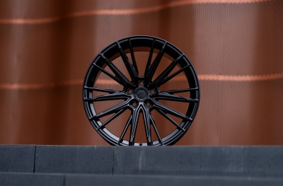 JR52 Glossy Black