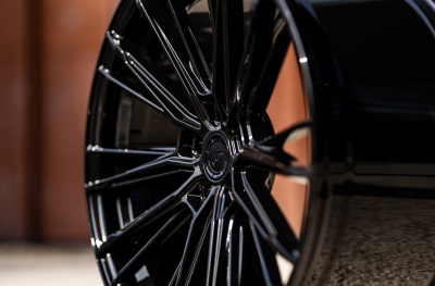 JR52 Glossy Black